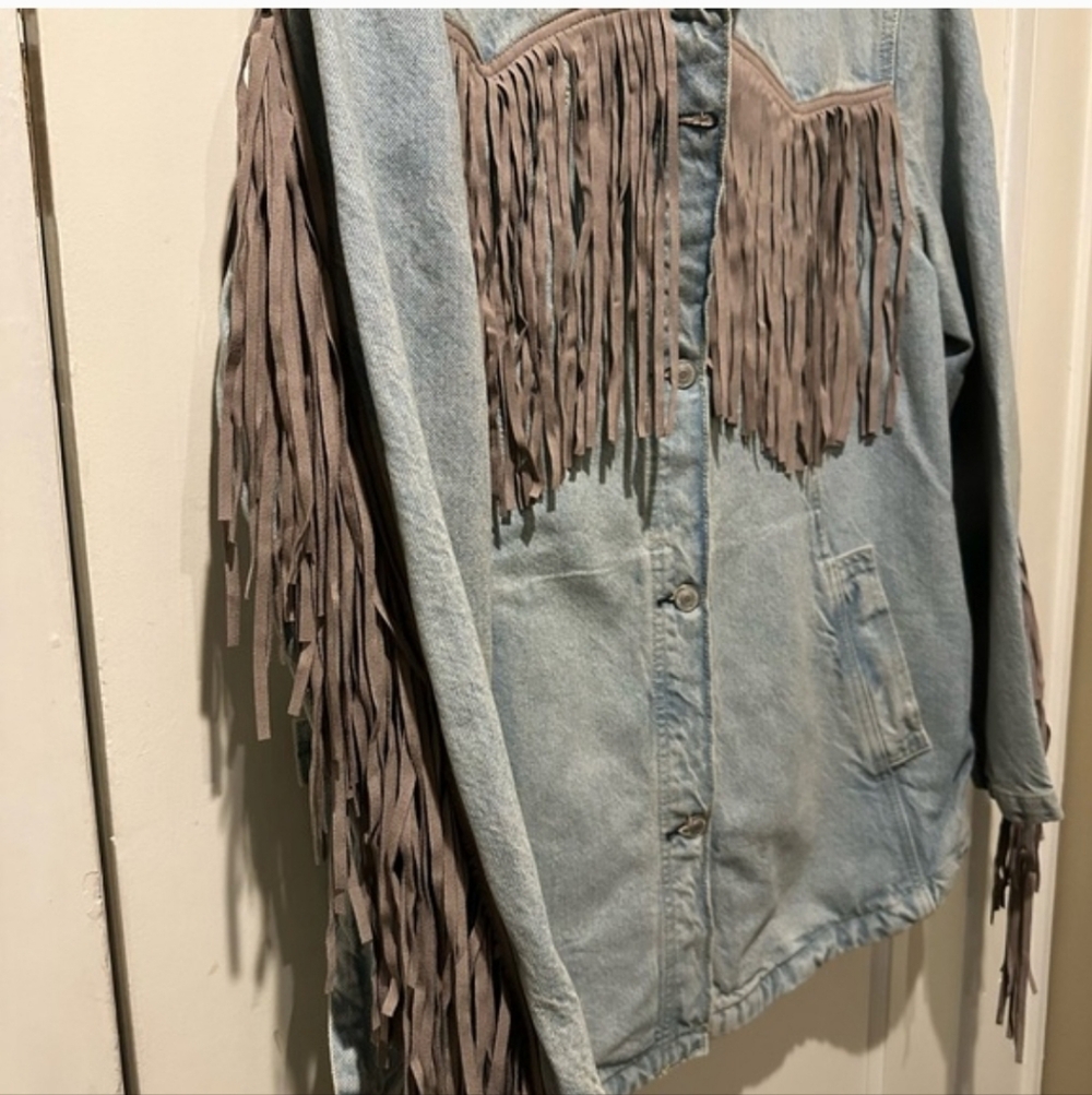 We The Free Light Blue Jean Jacket with Fringe NWOT - Picture 9 of 12